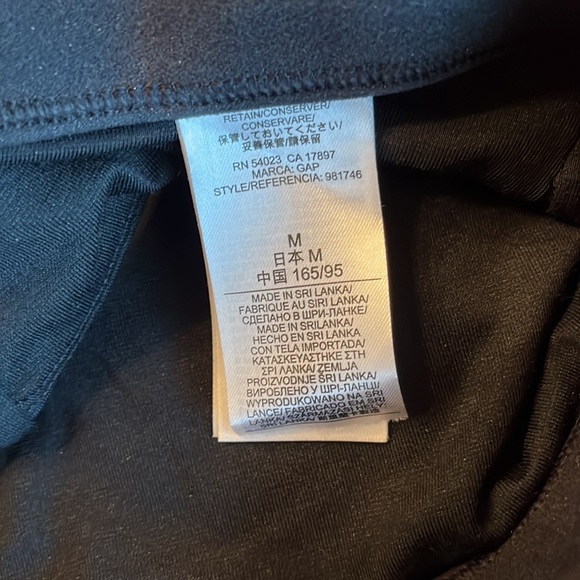 Gap Fit Medium Impact Sports Bra - NWOT - Picture 5 of 7